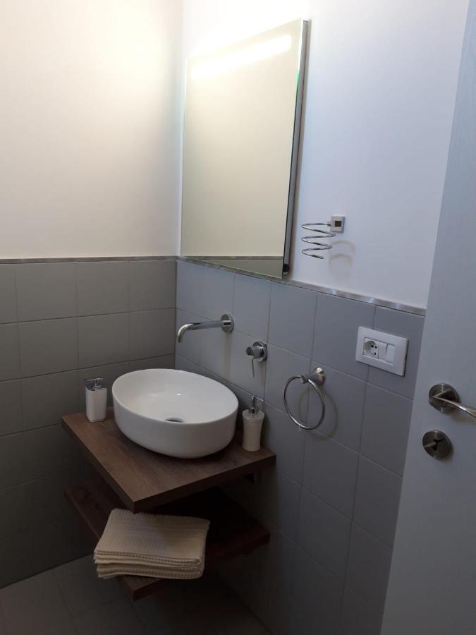 Al Vicoletto Bed & Breakfast Sava Bagian luar foto